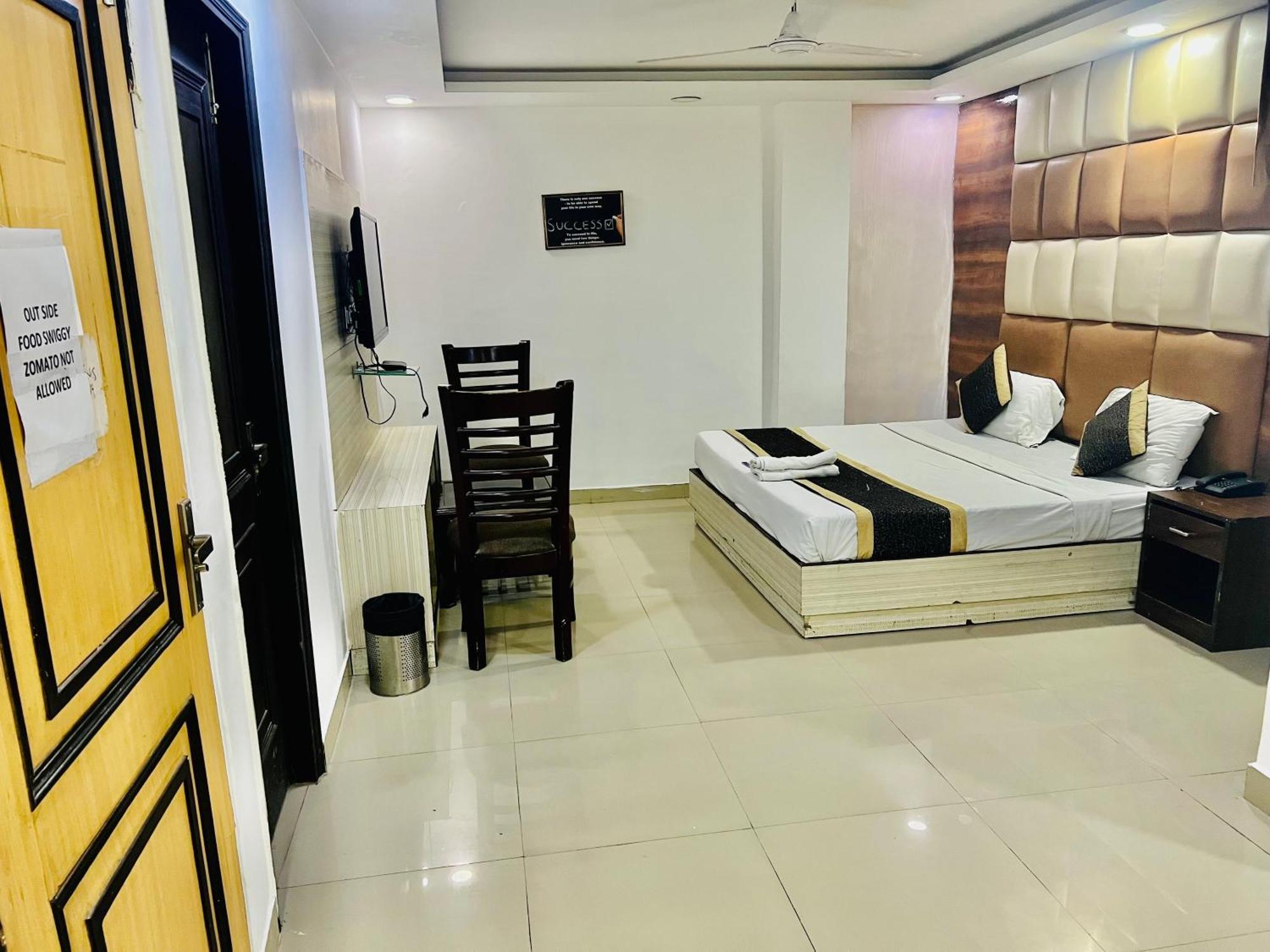 Hotel 新德里 外观 照片